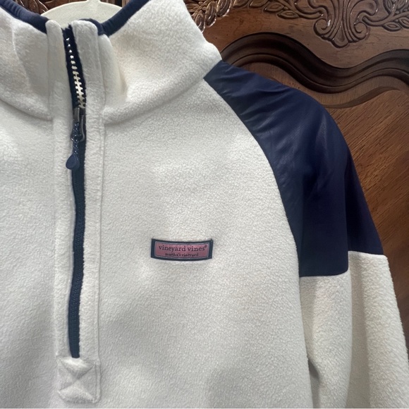 Vineyard Vines zip fleece - small - Picture 2 of 4